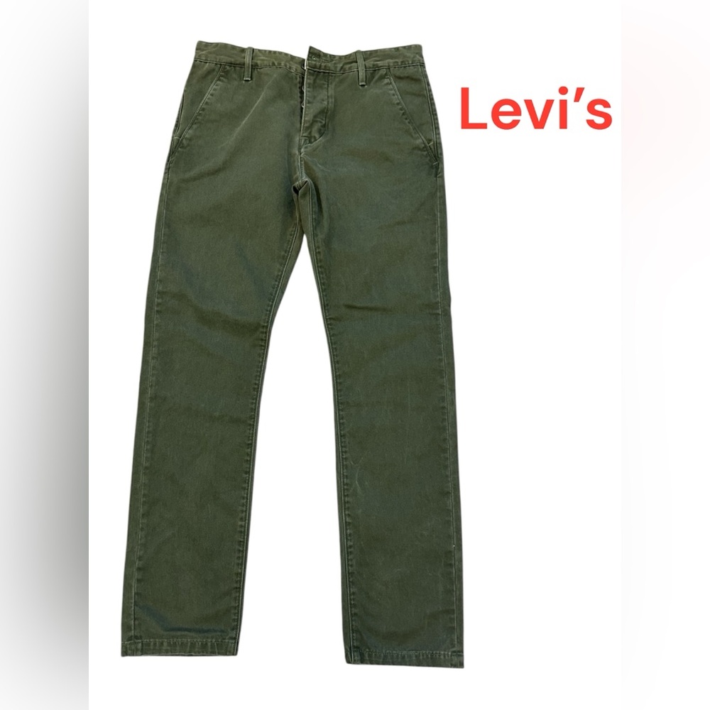 Levi’s chino button up fly